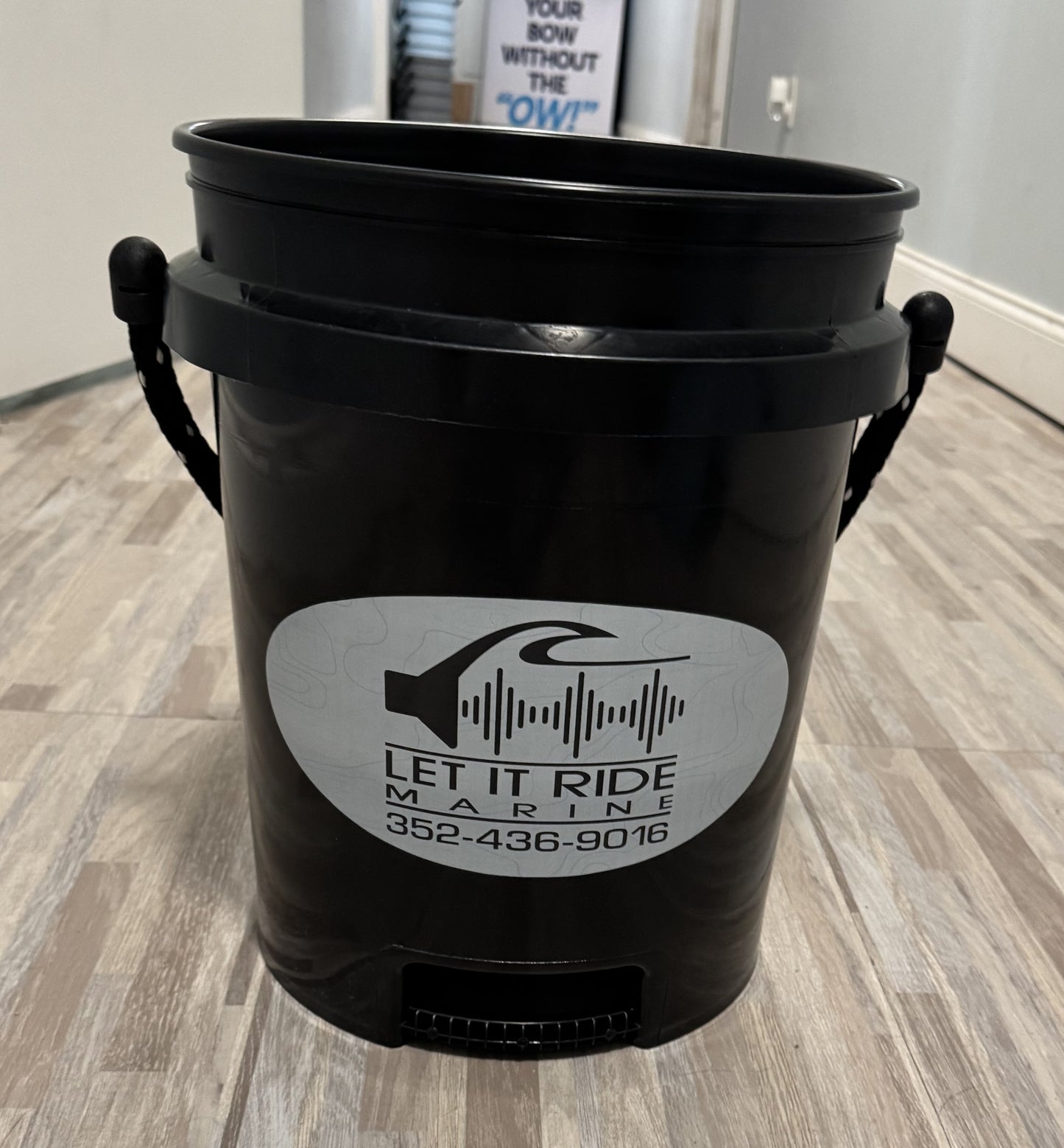 Bucket with rope handle